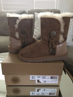 Girls ugg