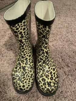 Cheetah rain boots