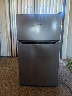 Mini fridge