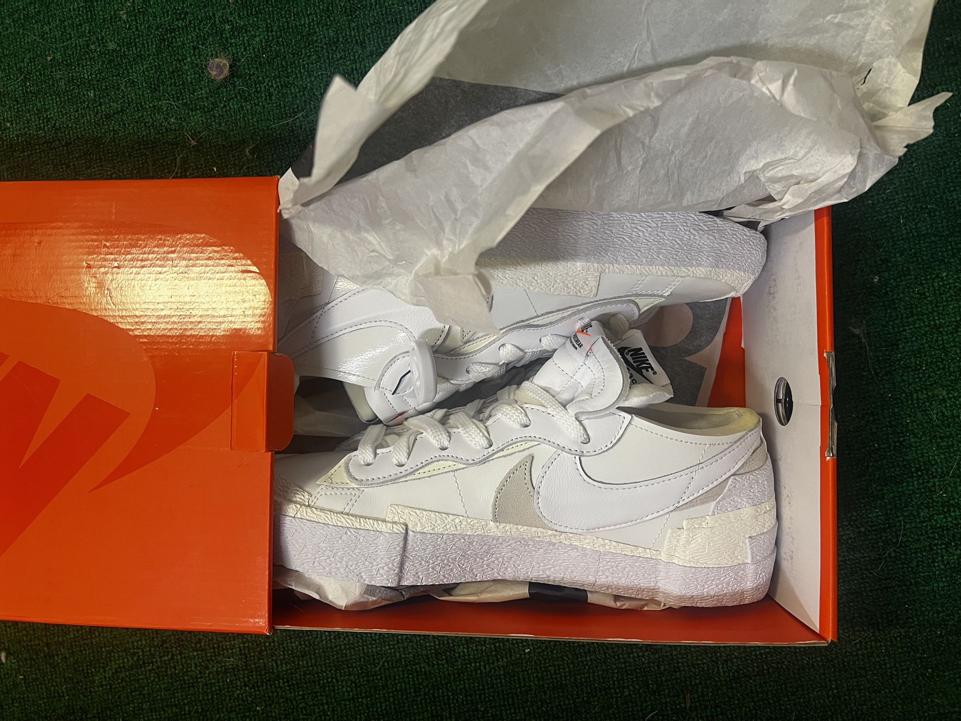 NIKE BLAZER LOW SACAI