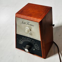 Vtg 60/70's Seth Thomas Model E962-000 Electronic Metronome - Tested Works