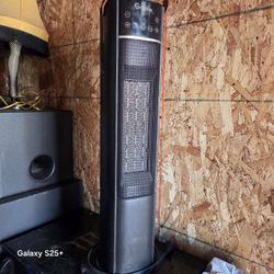 Oscilating Floor Heater