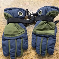 Snow Gloves