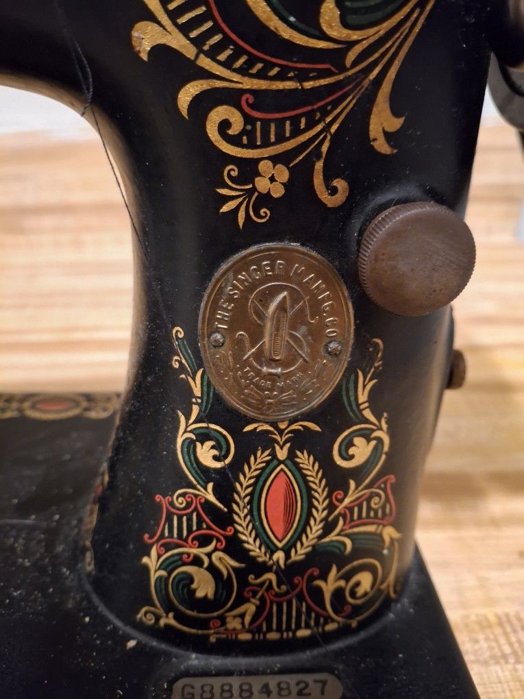 Singer 1910 Red-eye Sewing Machine