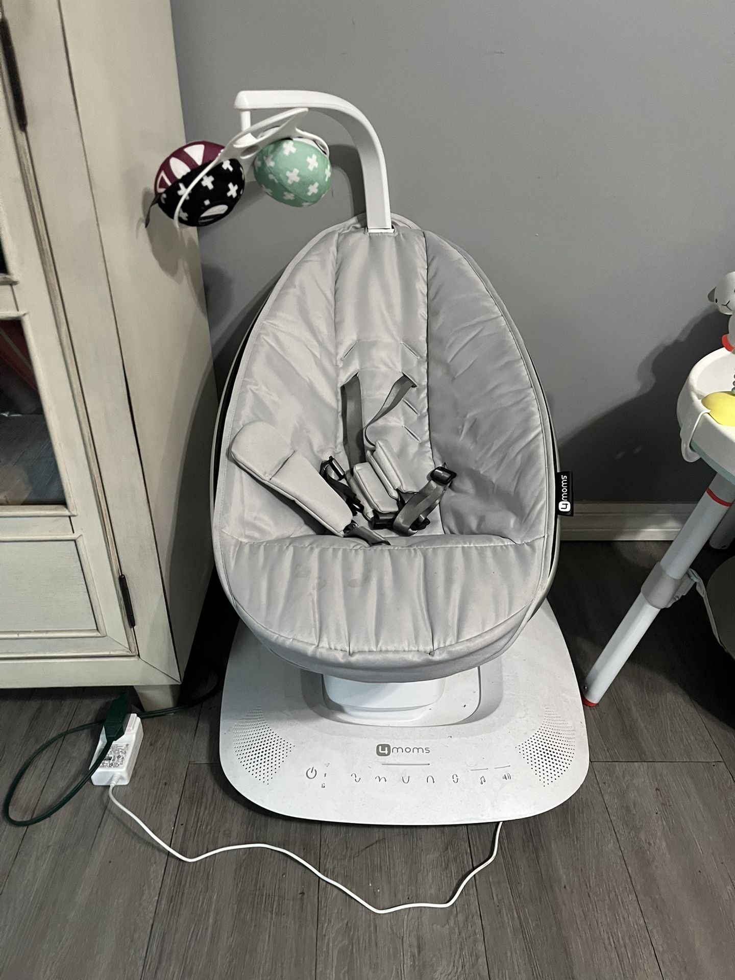 4moms mamaroo baby swing