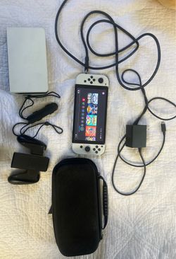 (WILLING TO NEGOTIATE) Nintendo Switch OLED Bundle - White + Carrying Case & 128GB SD Card
