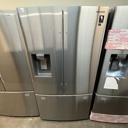 SAMSUNG FRENCH DOOR FRIDGE - COUNTER DEPTH