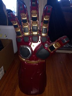 Nano Gauntlet  And Guadian Of The Galaxy 