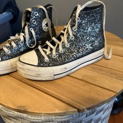 Girl Converse Size 4