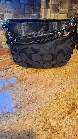 Coach Signature Shoulder Bag Black
