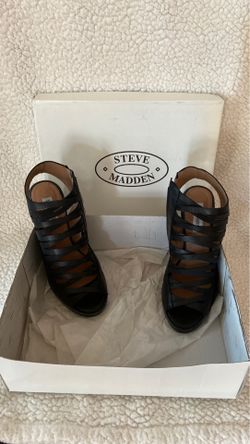 Genuine Black Leather Steve Madden Sandals