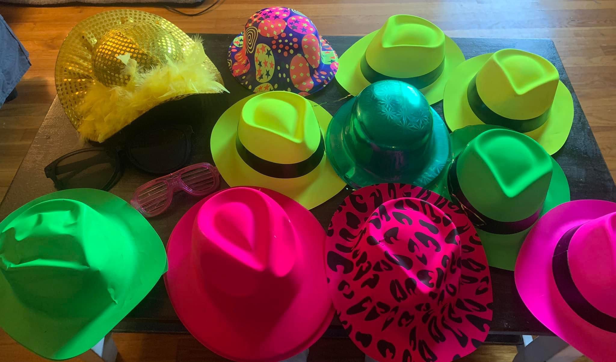 Photo Booth Props Large bag apx 20 pieces - hats & sunglasses. Price $10