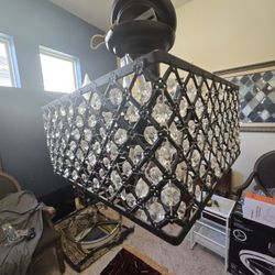 Light Fixture - Chandelier 