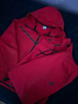 Nike tech red set Size L