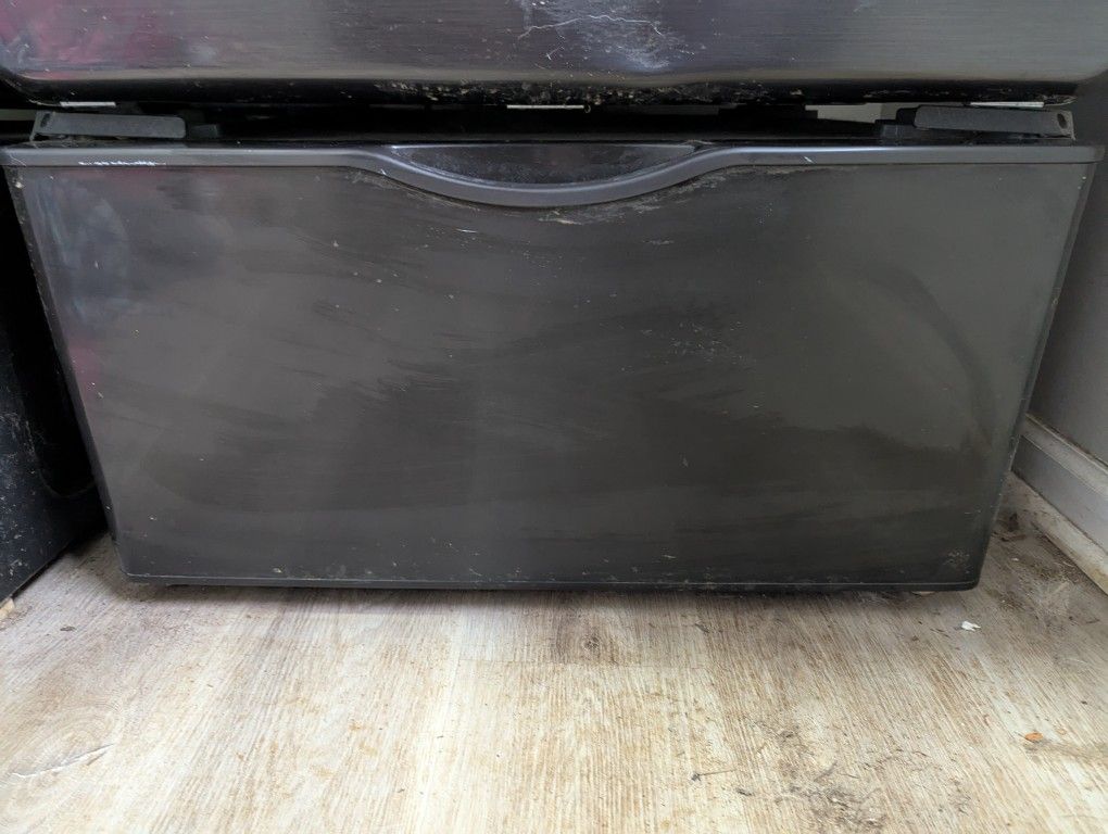 Samsung Pedestal
