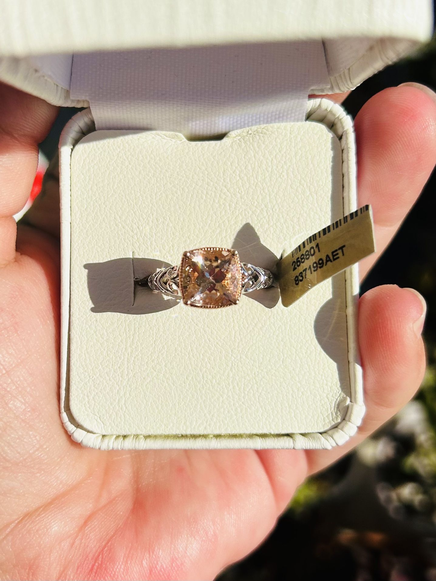 14K ROSE GOLD 2.00 CARAT MORGANITE RING WITH APPRAISAL PAPER INCLUDE