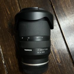 Tamron 17-28mm F2.8