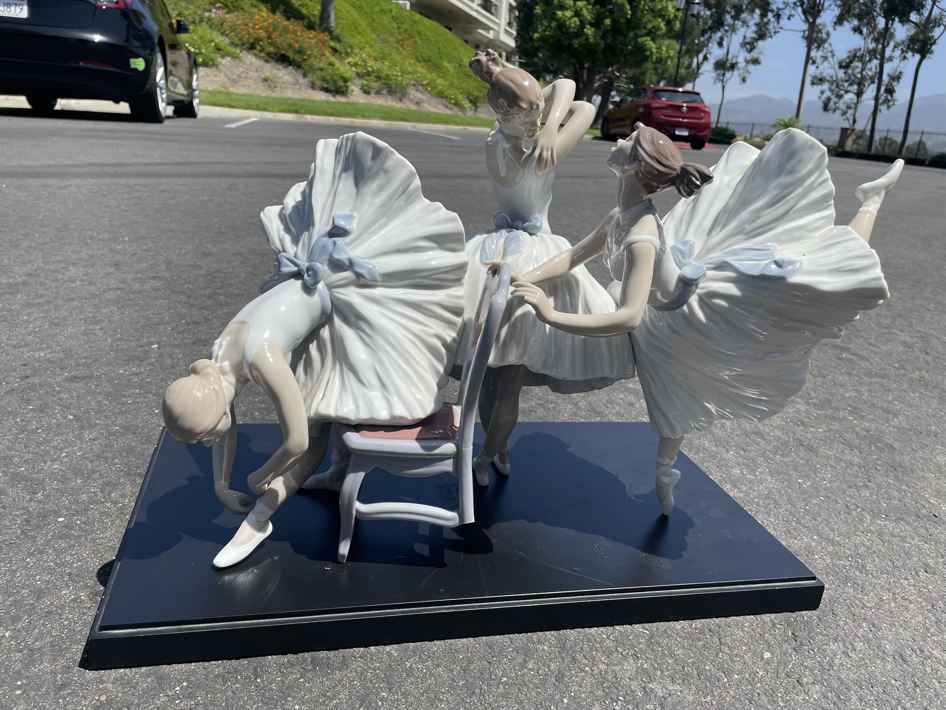 Lladro Backstage Ballet Figurine