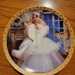1989 Holiday Barbie Enesco Plate 