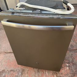 GE Dishwasher 24”