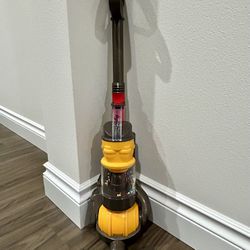 Dyson Vacuum Toy for 18 Months