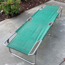 Camping 🏕️ Frame Bed