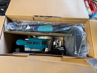 Makita 18V Cordless Circular Saw with Battery