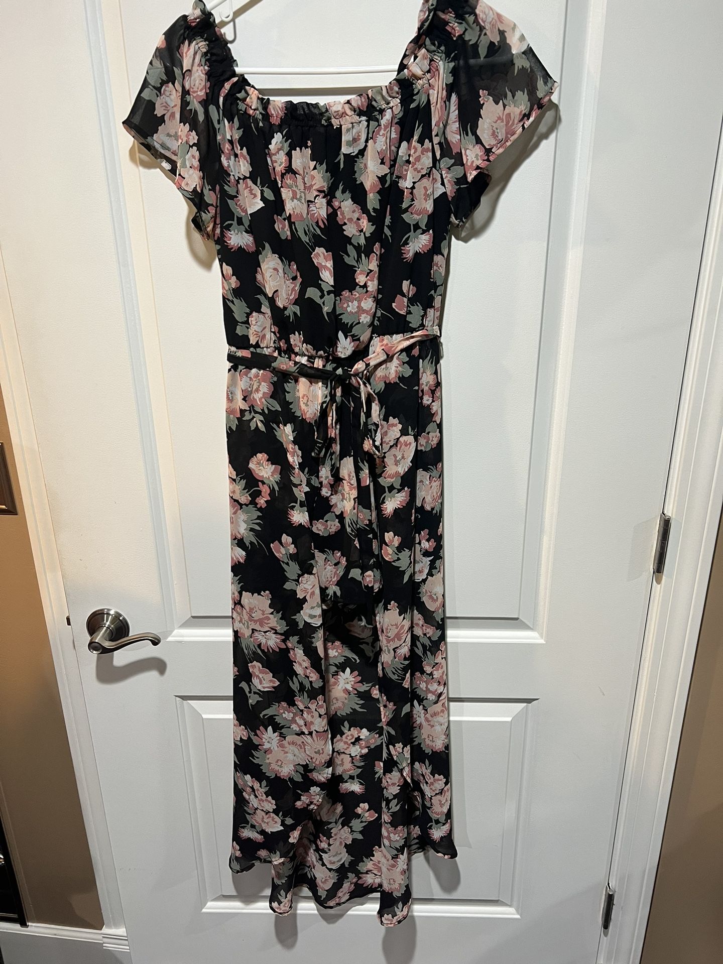 Lily Rose lace floral dress high low shorts medium Black And Pink Flowers