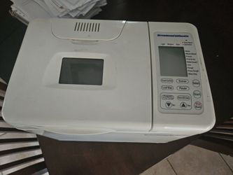 Breadman Ultimate TR2200C Bread Maker