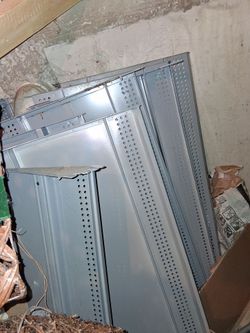 Metal shelfs 10 of them