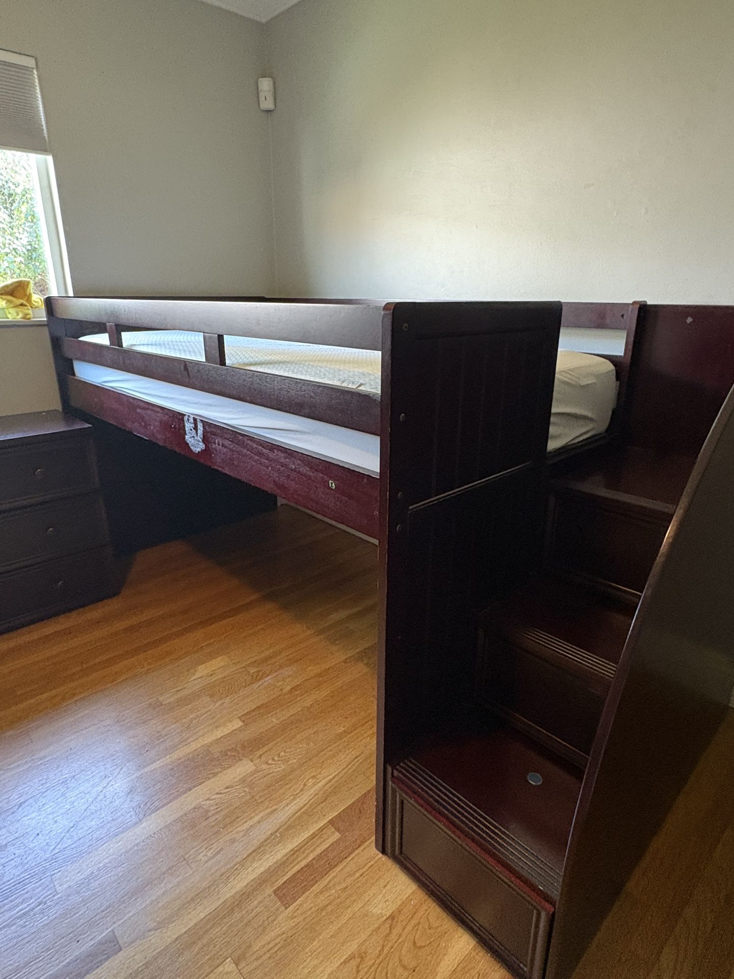 Pottery barn Full Bedroom Bed Bookshelf Set Twin