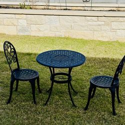 Aluminum Round Table with 2 Chairs