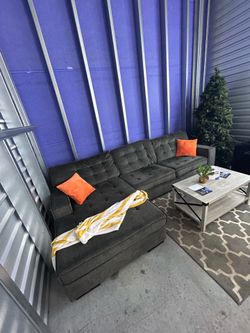Sectional Sofa/ Couch (We Deliver)