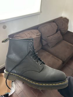 Doc Martin’s Size 12