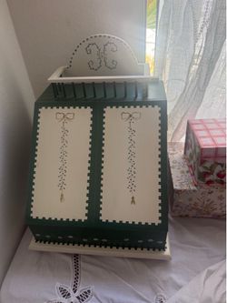 Wooden stationary box