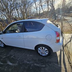 Hyundai Accent 2010
