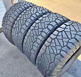 35*12.50r20 Nitto Tirws con. 70% de vids las 4