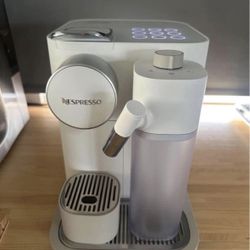 ☕ Nespresso Gran Lattissima Espresso Machine – White 