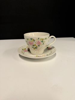 Pontesa White Floral Ceramic Teacup with Saucer