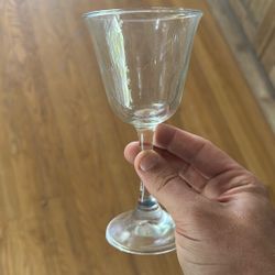 Set Of 4 Glass Goblets. 
