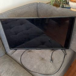 Insignia 32” TV