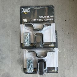 Everlast Wood Beam Bag Hanger