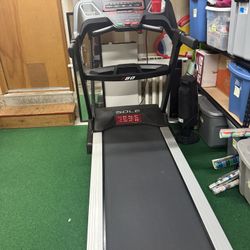 Sole F-80 Treadmill
