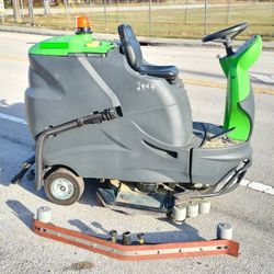 IPC Eagle Gansow CT230 Automatic Ride-On Floor Scrubber Cleaner Sweeper Vacuum