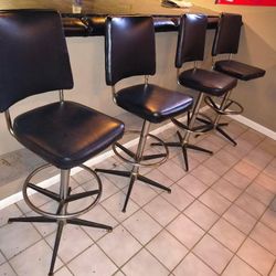 Set Of 4 Black Leather Swival Vintage Bar Stools For Sale 💺 🪑 
