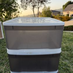 🧺 Set of 2 Plastic Storage Drawers – Smoke Gray with White Lids