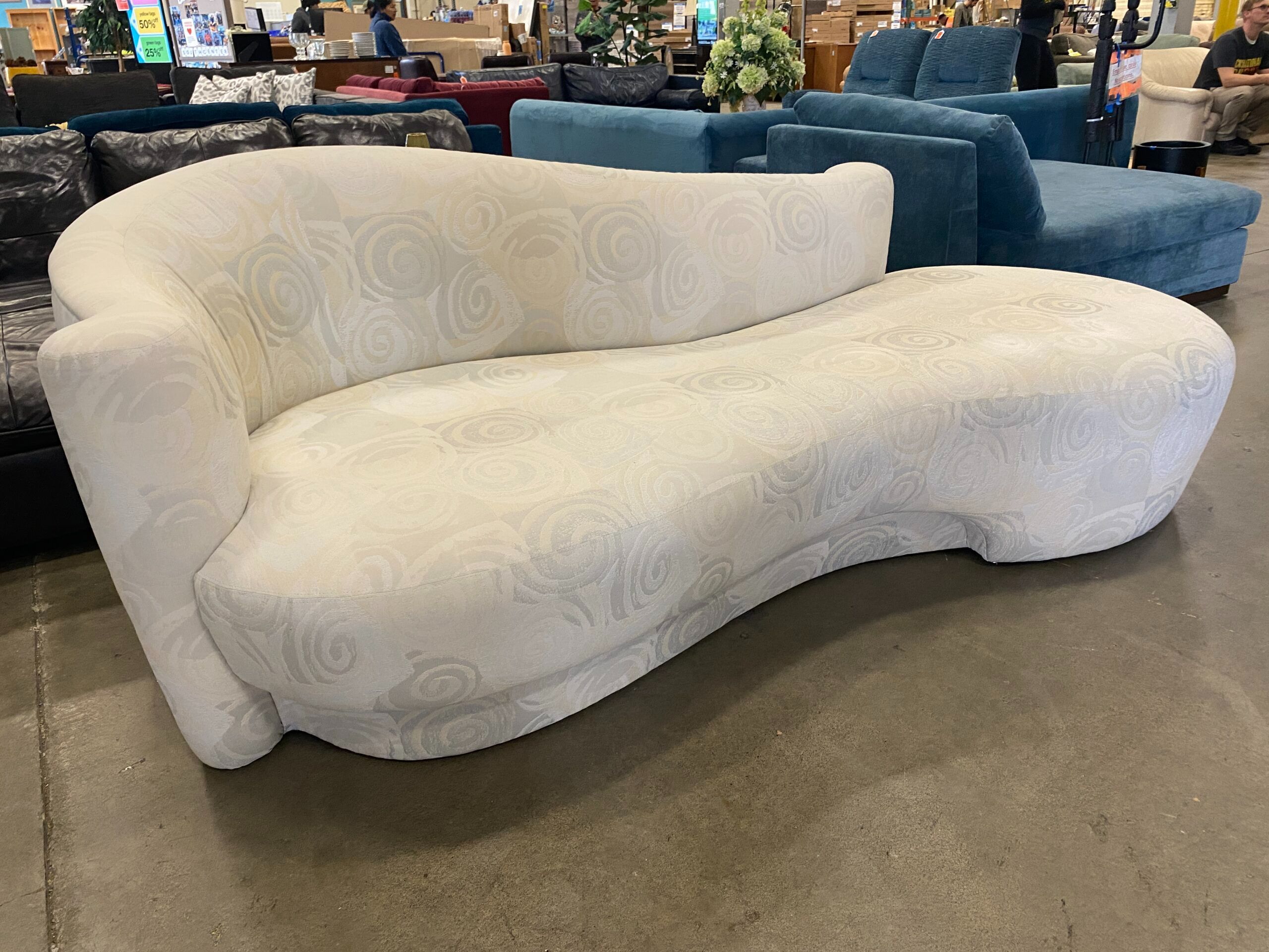 WEIMAN COMPANY Cream and Grey Spiral Pattern Sculptural Chaise