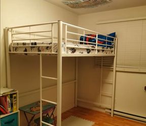 Twin loft bed