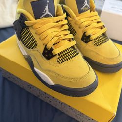 Air Jordan’s 4 Retro (GS)