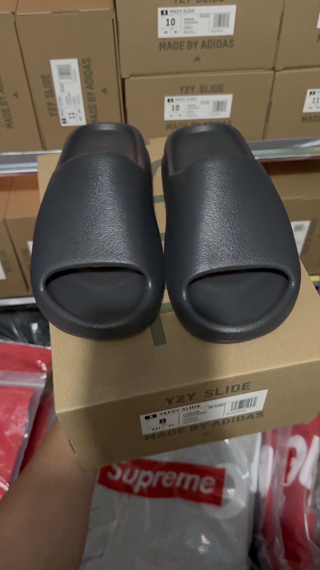 Adida Yeezy Slides